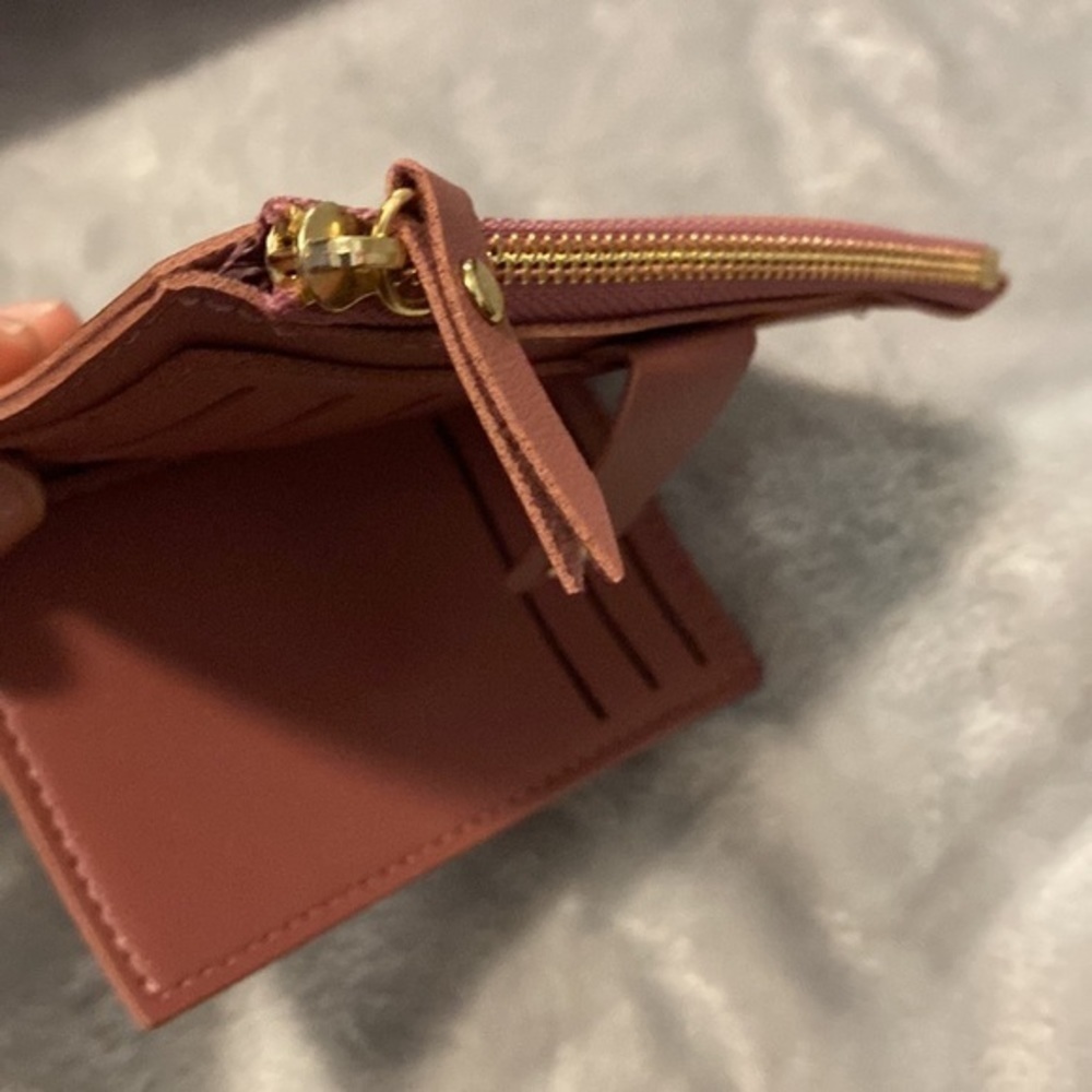 Wallet New - Picture 3 of 3